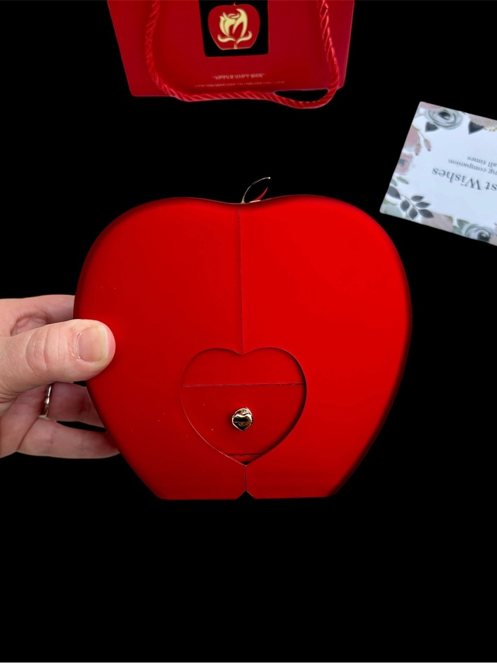 Eternal Love Apple Gift Box – Preserved Rose & “I Love You” Necklace Set - Picture 4 of 7